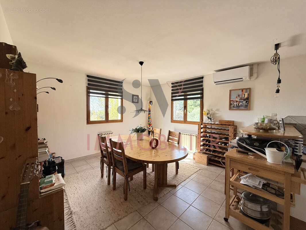 Maison à OUPIA