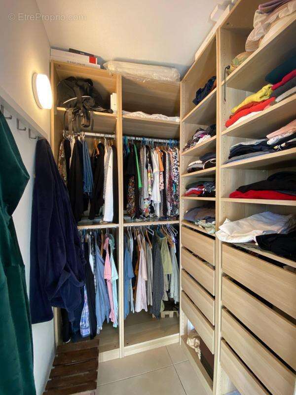 Appartement à MAUGUIO