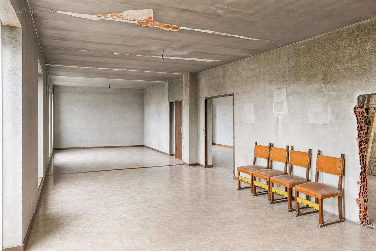 Maison de maître de 222m² à Pergain-Taillac - photo 27