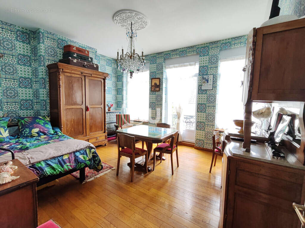 Jolie maison bourgeoise à vendre proche centre et Gare - photo 8