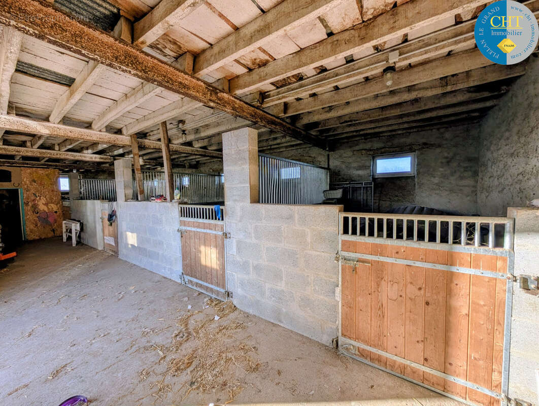 Maison à LES BRULAIS