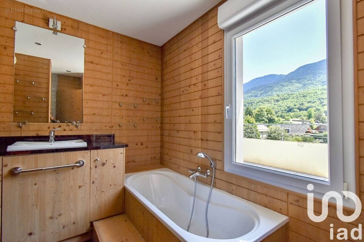 Photo 1 - Appartement à VAULNAVEYS-LE-HAUT