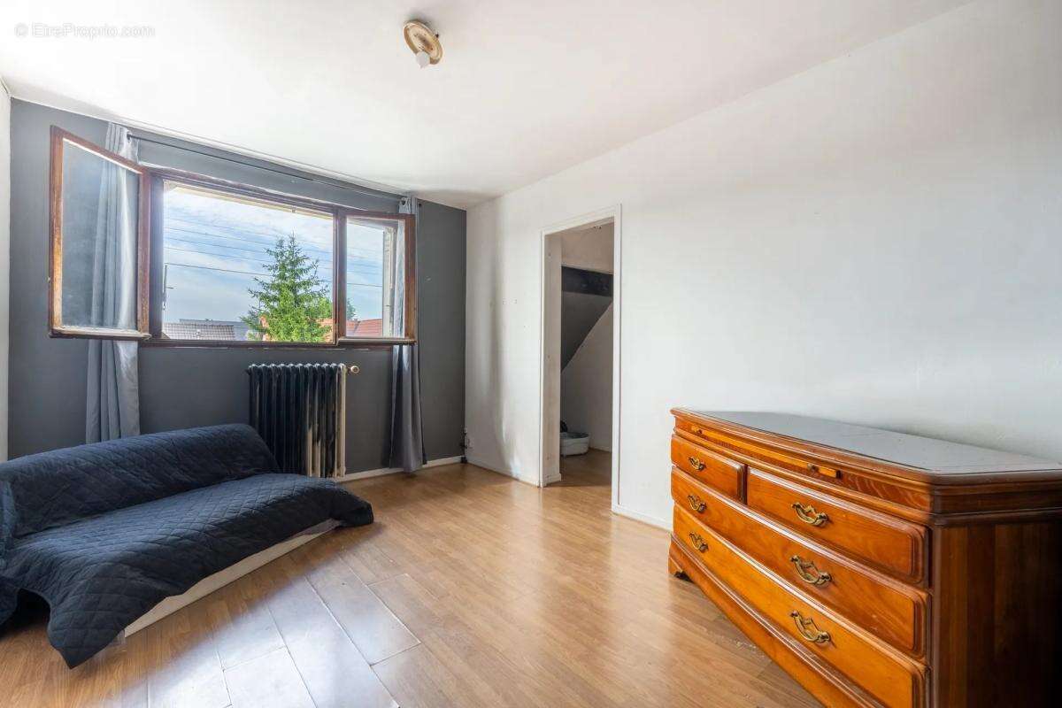 Maison à TREMBLAY-EN-FRANCE