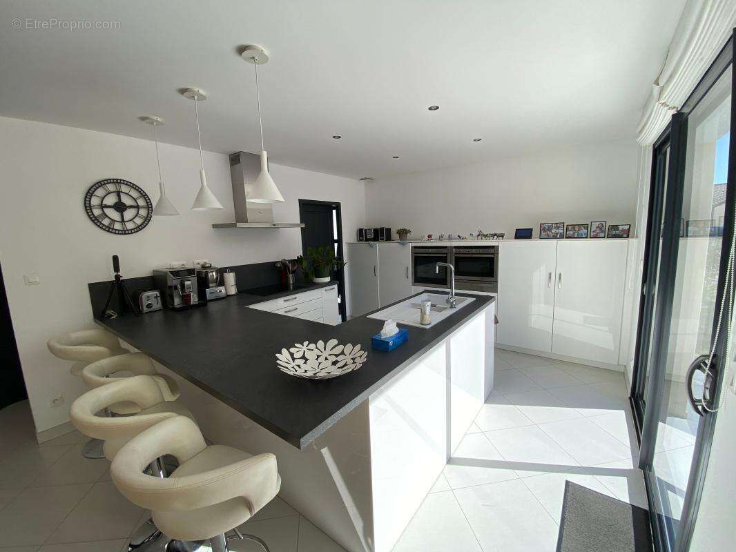 Maison à LES MATHES