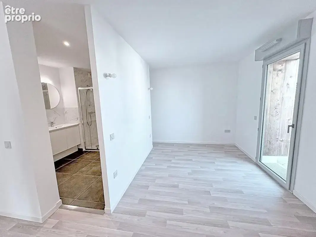 Appartement NEUF AVRILLE 4 pièce(s) - photo 6