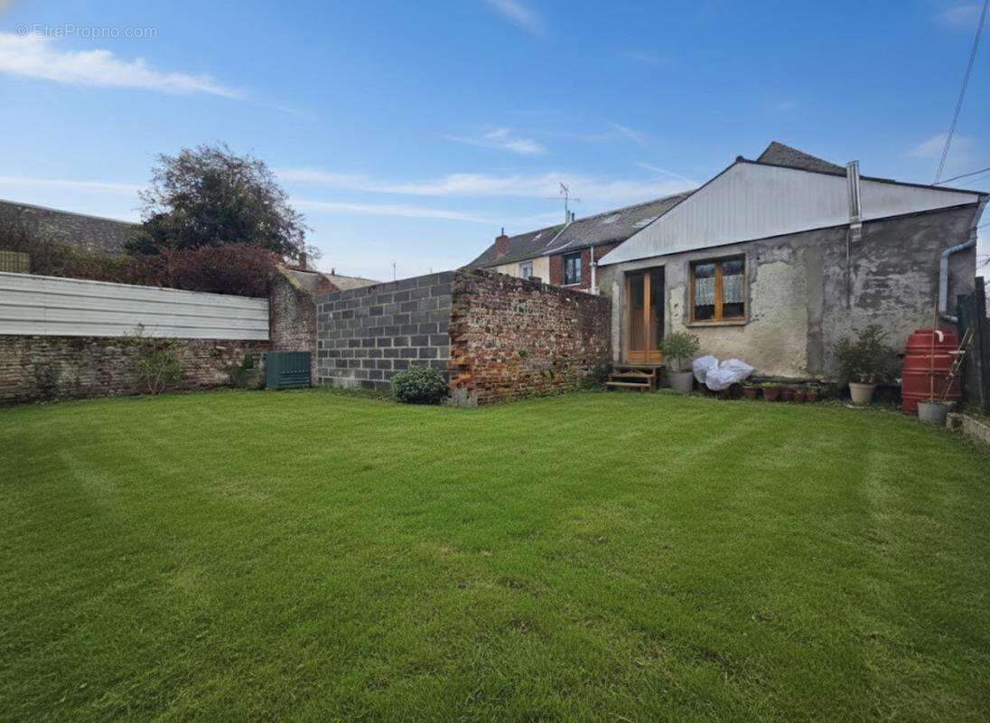 Maison à FONTAINE-AU-PIRE