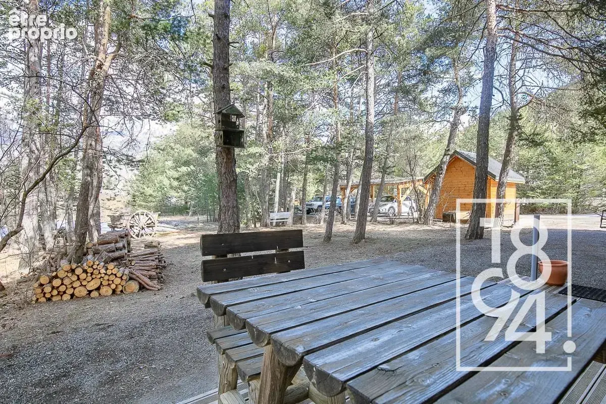 Chalet T12 à vendre Uvernet-Fours 04 (04400)  334 m²  Terrasses, Jardin  - photo 24