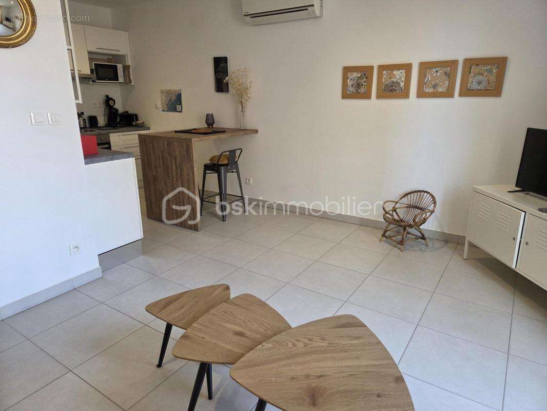 Sete quartier ile sud agreable t2 de 45 m² entierement renove ainsi que l immeuble syndic benevole - photo 6