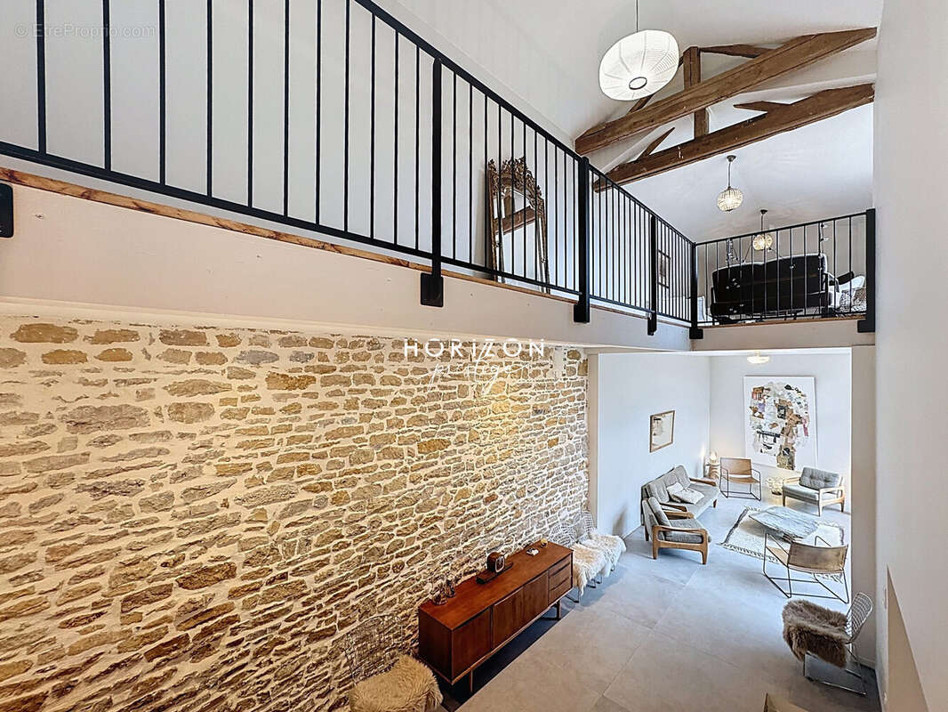 Maison à SAINT-DIDIER-AU-MONT-D'OR