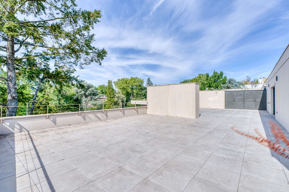 Écully   Appartement T4 en attique avec terrasse de 172 m2 - photo 7