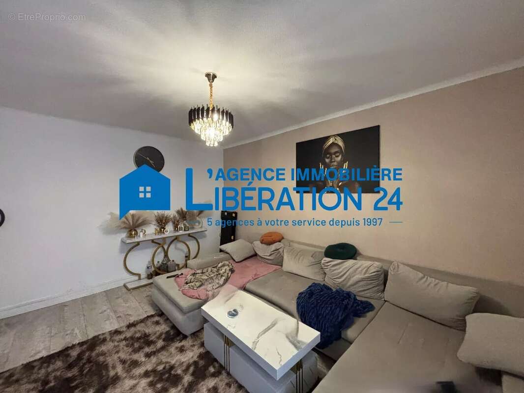 Appartement à SAINT-ETIENNE