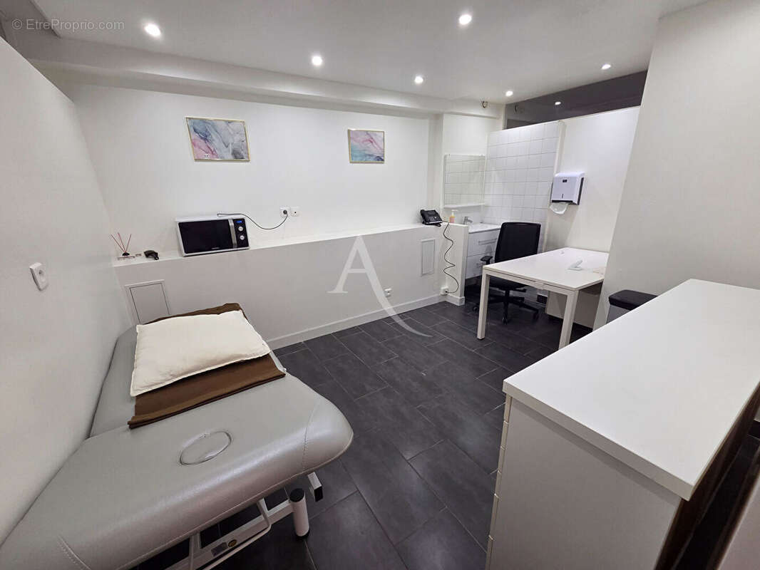 Commerce à TREMBLAY-EN-FRANCE