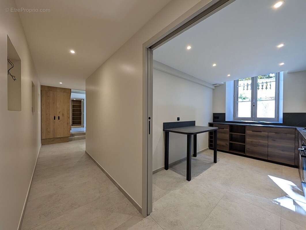 Appartement à AIX-LES-BAINS