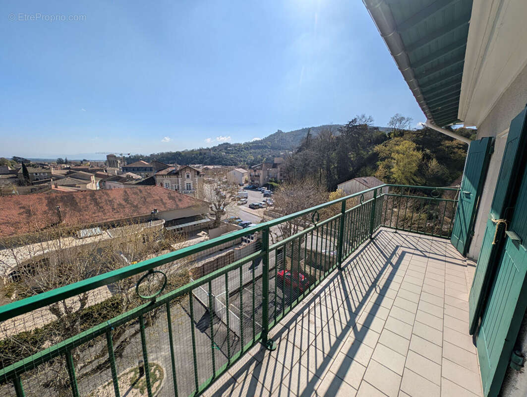 Appartement à SAINT-PERAY