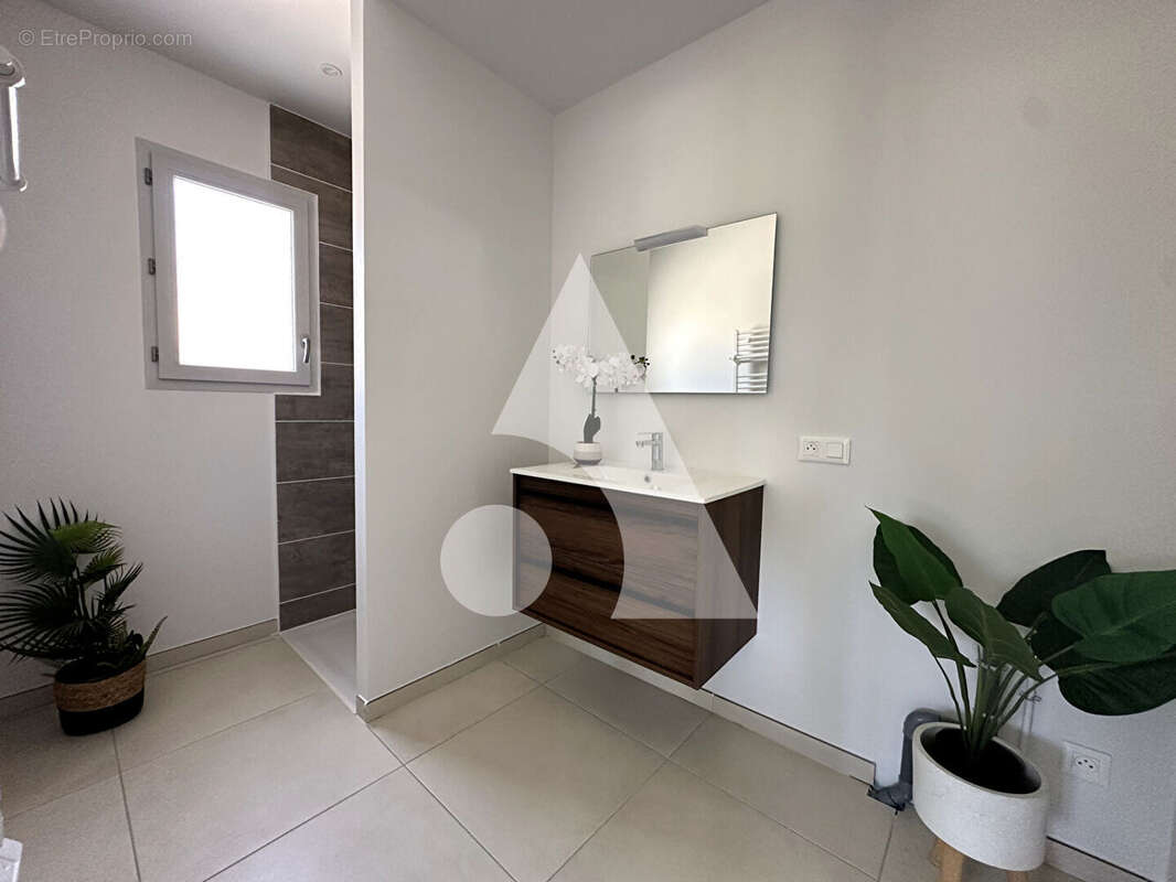 Appartement à LOURMARIN