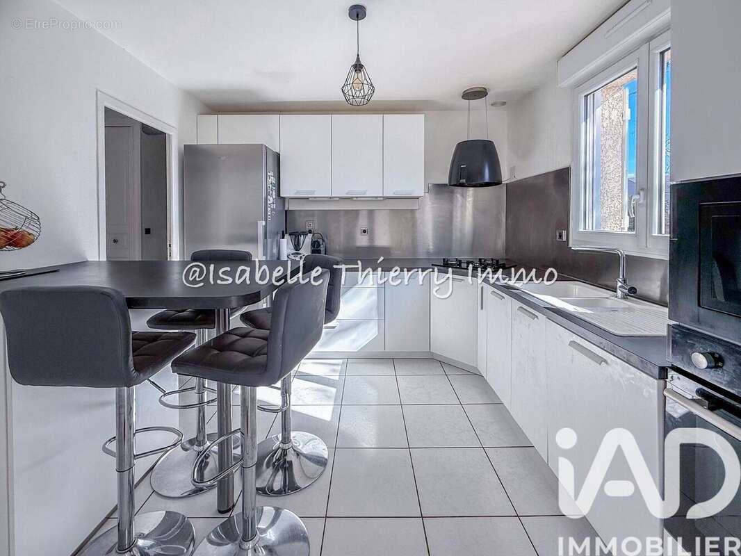 Photo 8 - Maison à MONTLHERY