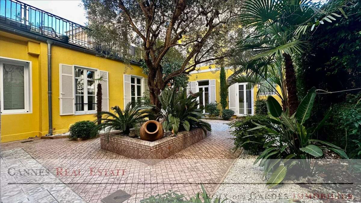 Appartement à CANNES