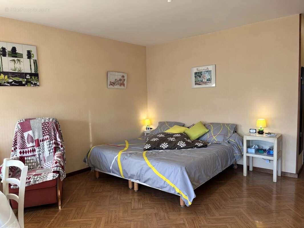 Appartement à AIX-LES-BAINS