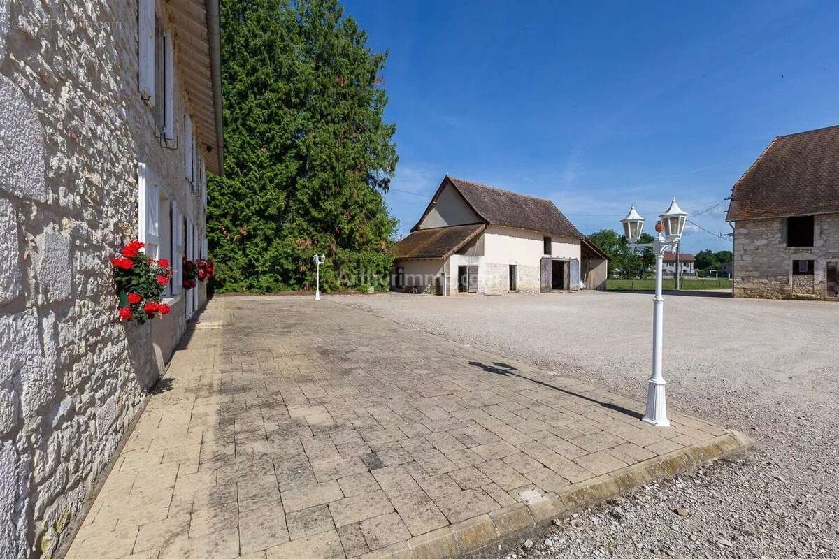 Maison à LE BOUCHAGE