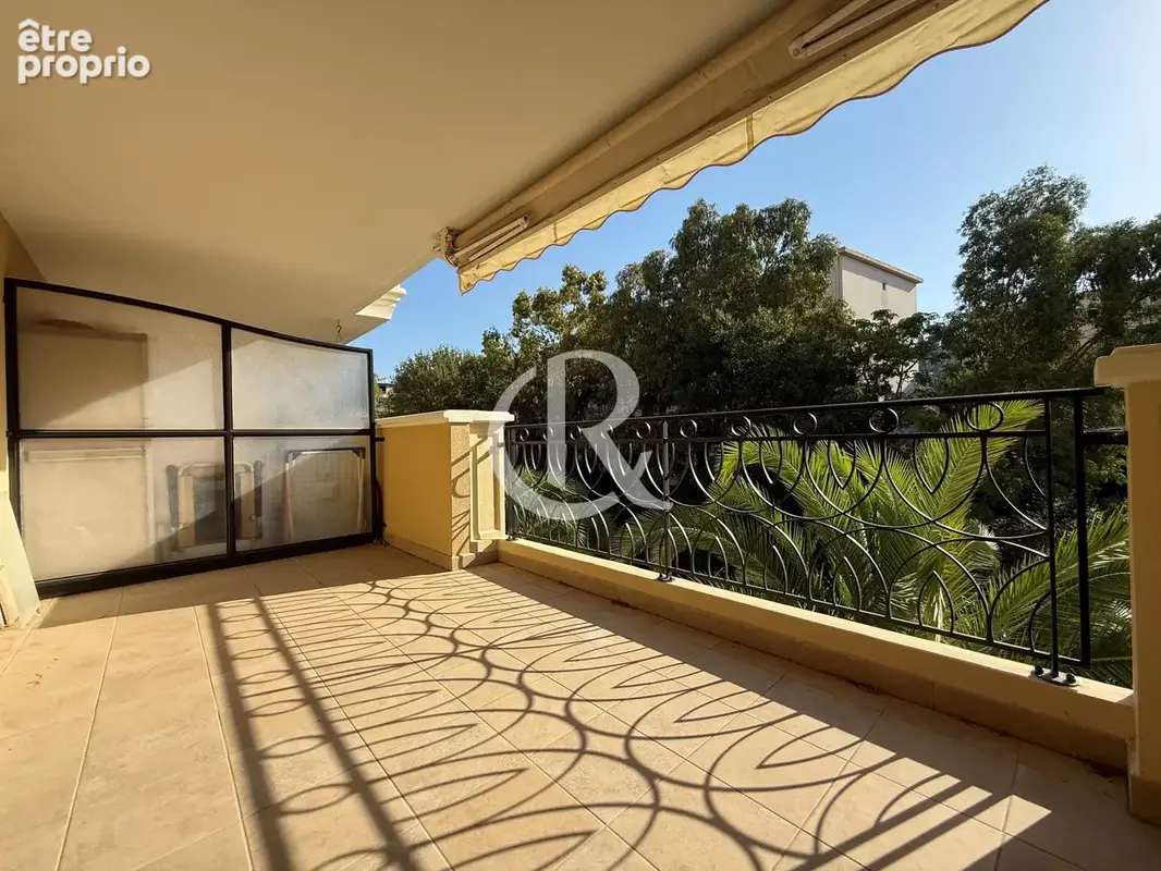 Appartement à HYERES