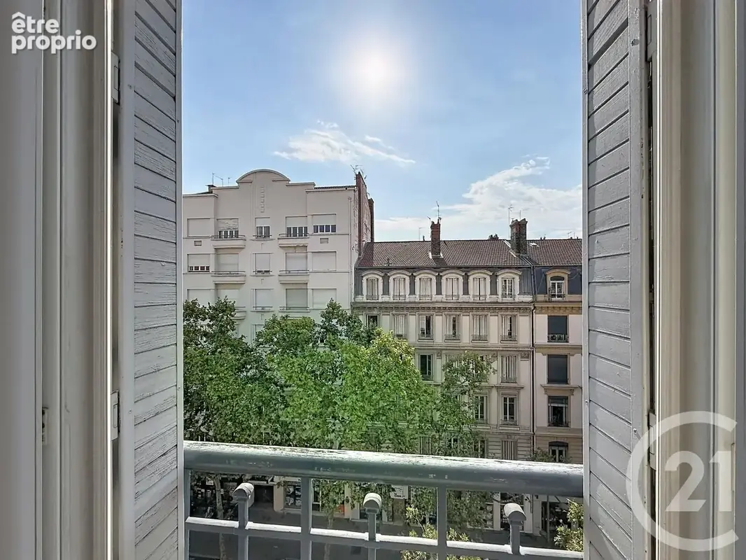 Appartement 72 m² à Lyon-7e  - photo 3