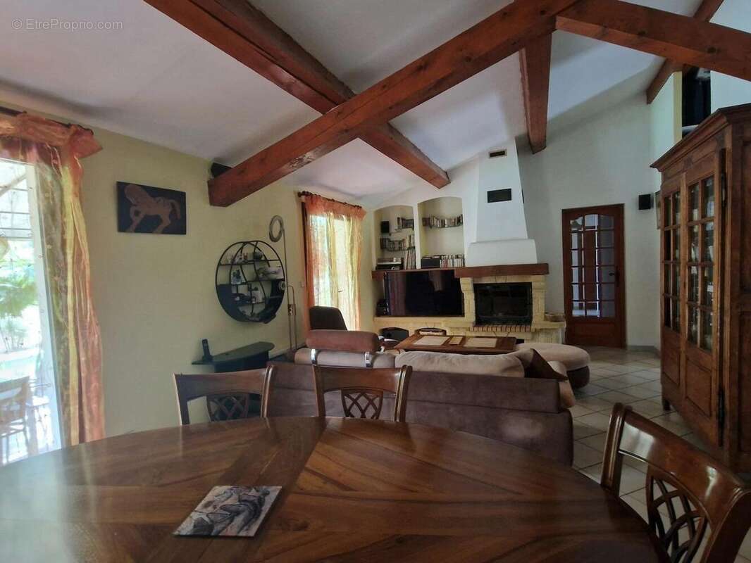 Photo 8 - Maison à SAINT-MAXIMIN-LA-SAINTE-BAUME