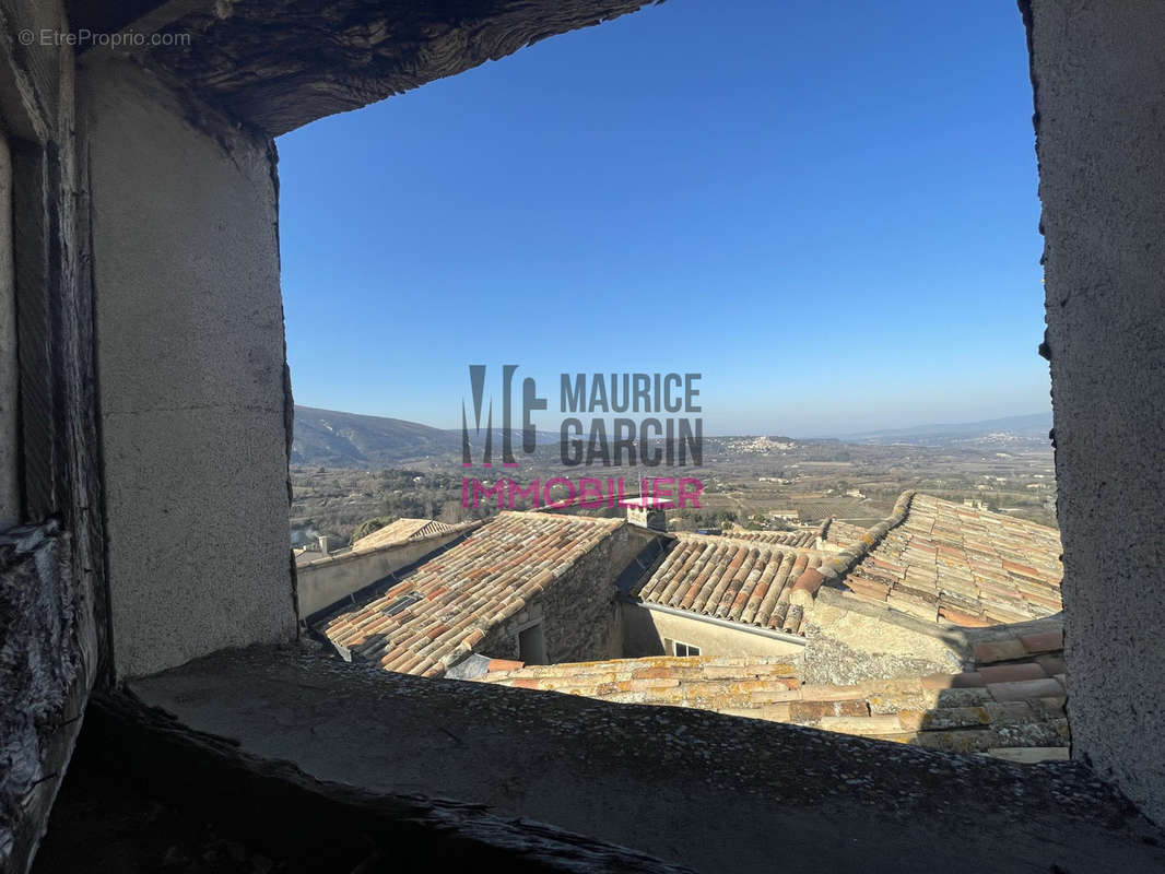 Appartement à BONNIEUX