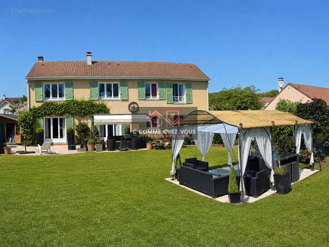 Maison à OZOIR-LA-FERRIERE
