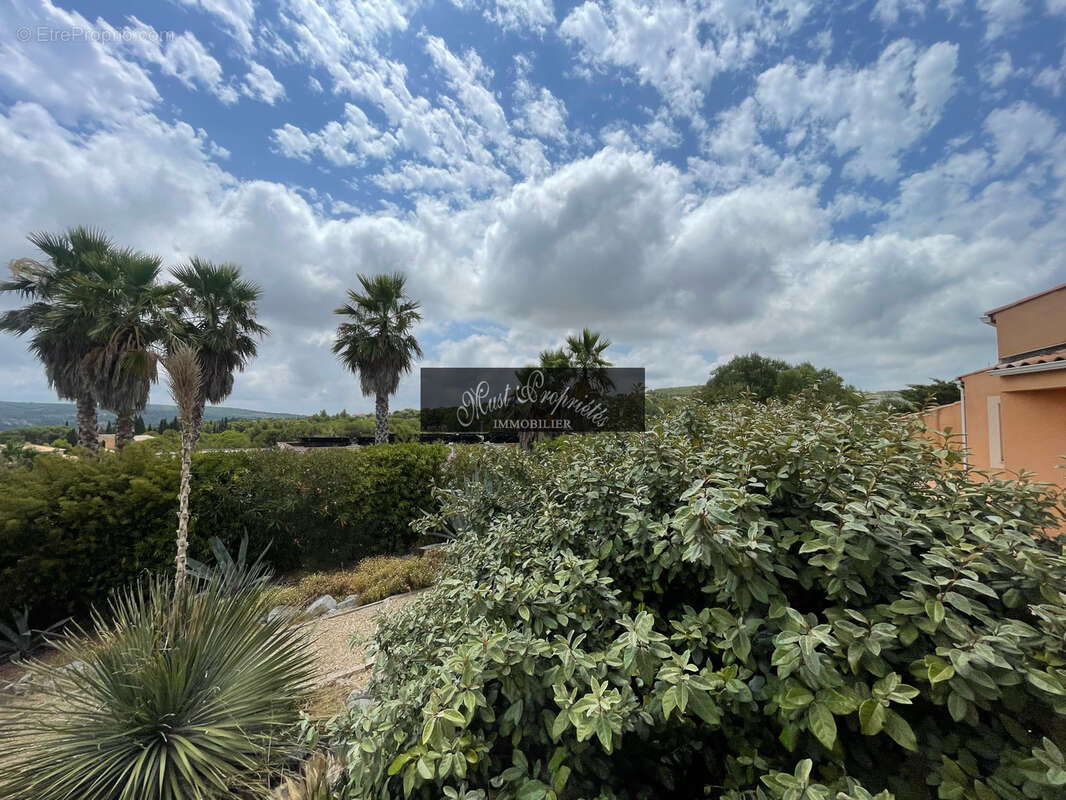 Villa de 160 m2. vue sur l'étang. - photo 10