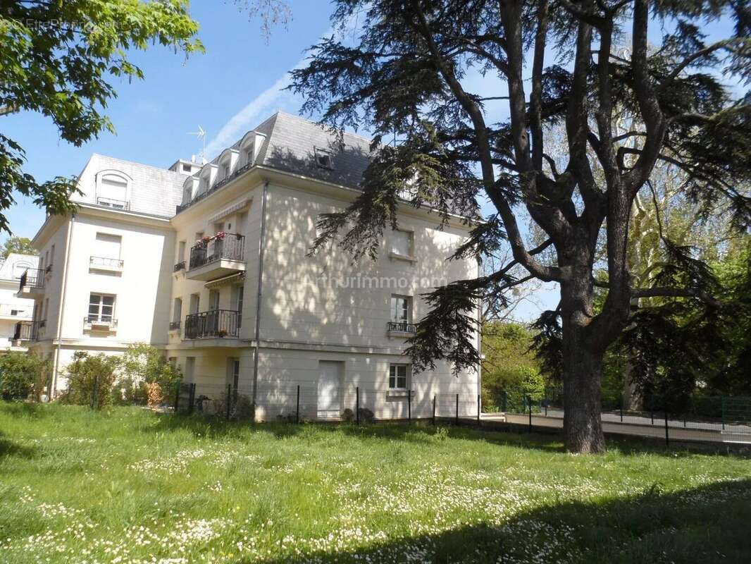 Appartement à SAINT-FARGEAU-PONTHIERRY