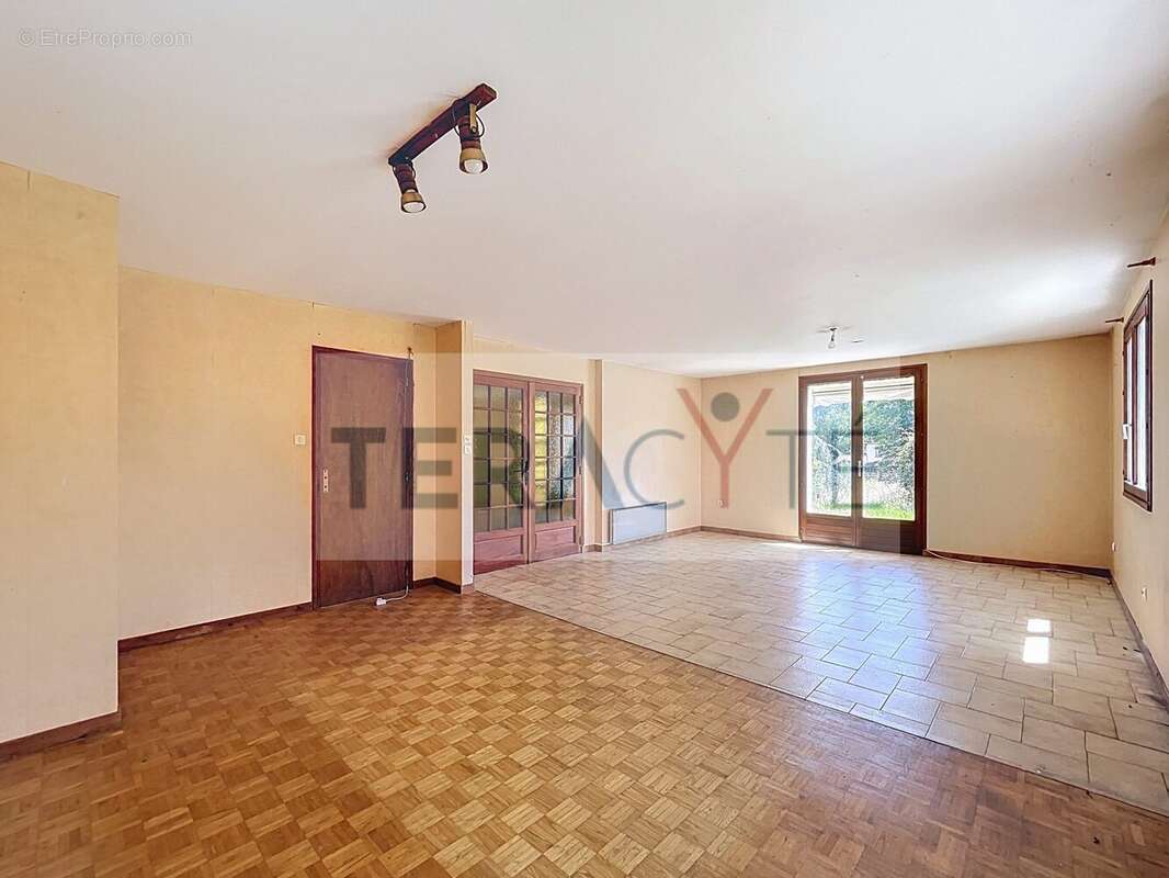 Appartement à CIVRIEUX