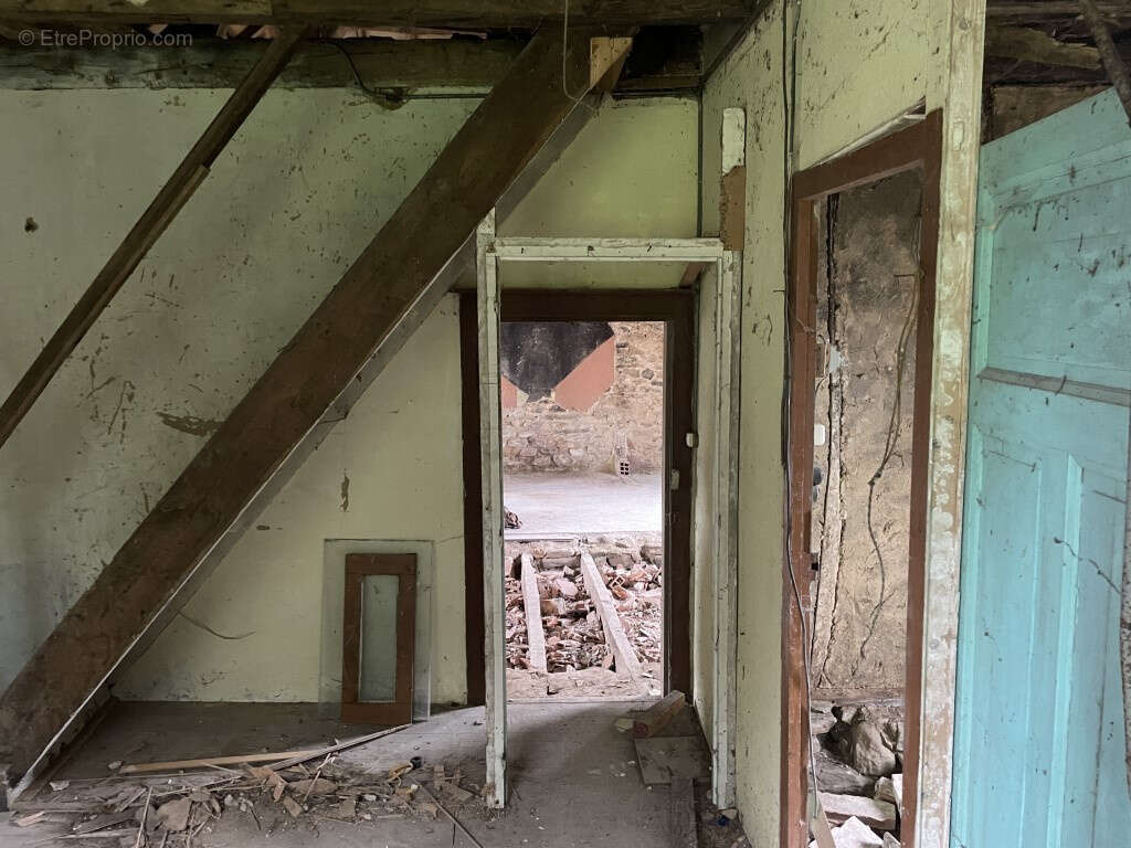 Maison à LAGRAULIERE