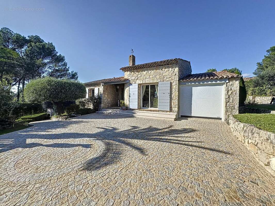 Maison à PEYMEINADE