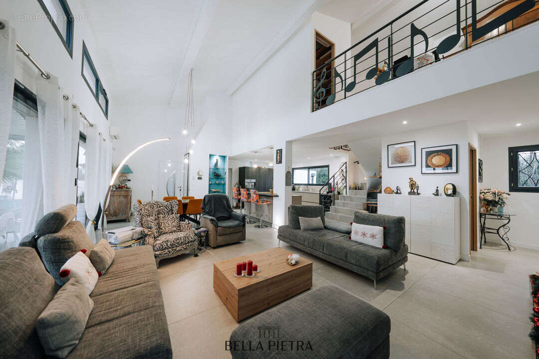 Maison à SAINT-AUNES