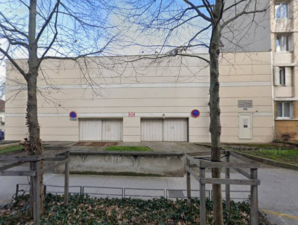 Parking à VILLEURBANNE