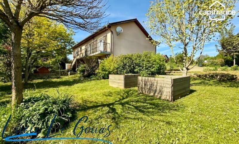 Maison à MONTIGNY-SUR-CHIERS