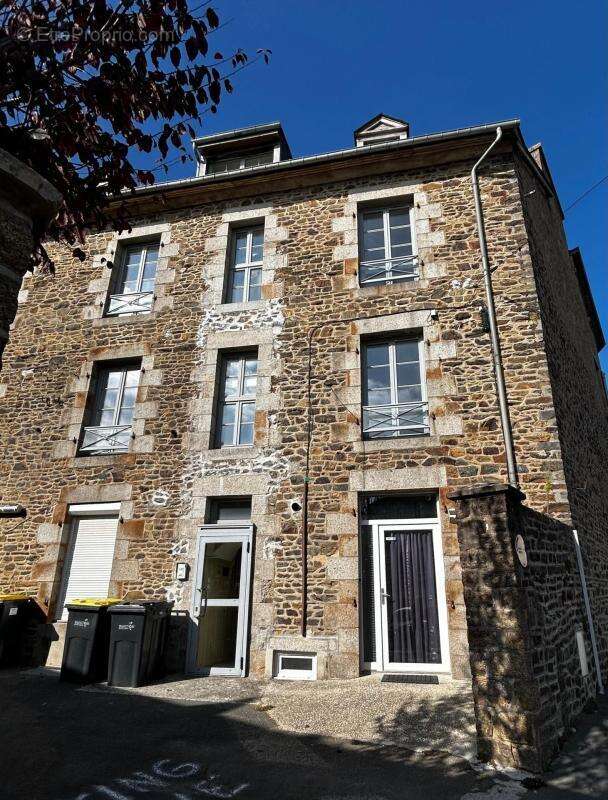 Appartement à FOUGERES