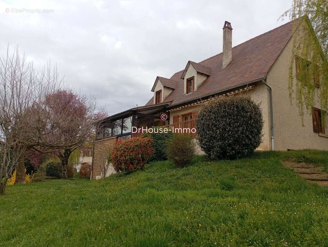 Maison à SAINT-CERE