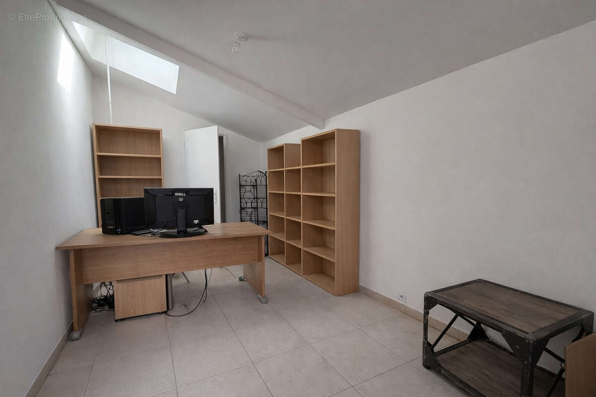 Maison à SAINT-YRIEIX-SUR-CHARENTE