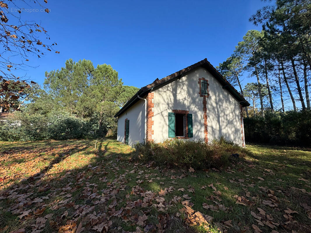 Maison à MOLIETS-ET-MAA