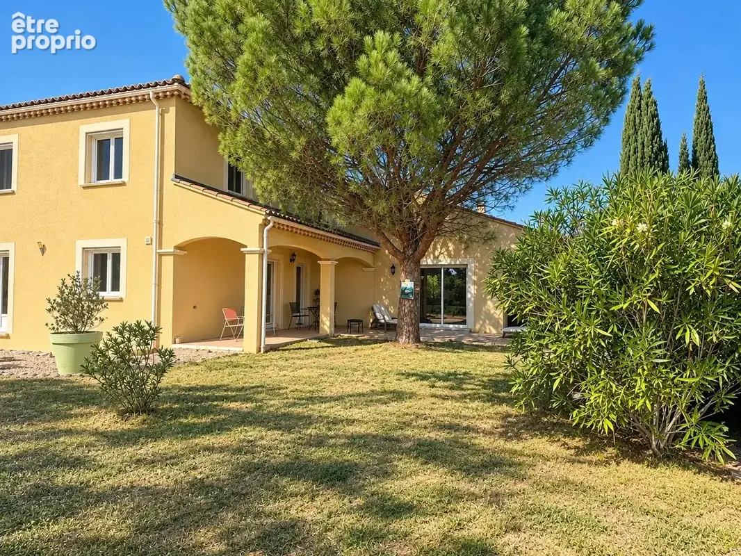Maison T6 206 m2 - garage jardin - photo 2