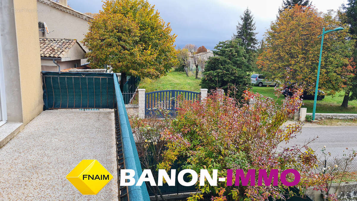 Maison à REVEST-DU-BION