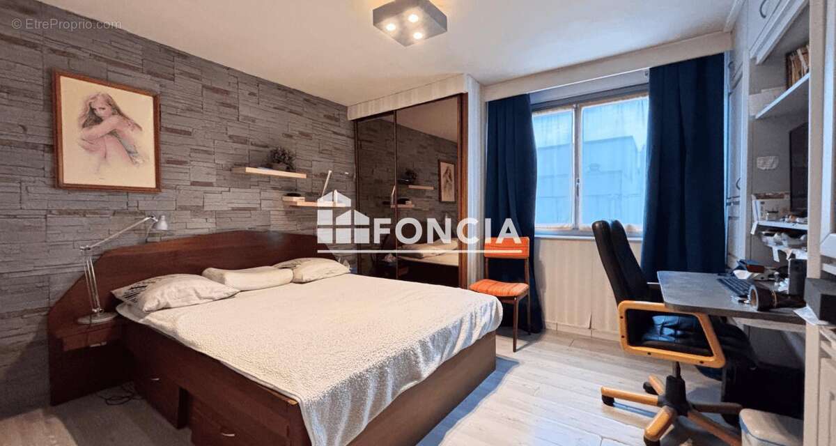 Appartement à SAINT-ETIENNE
