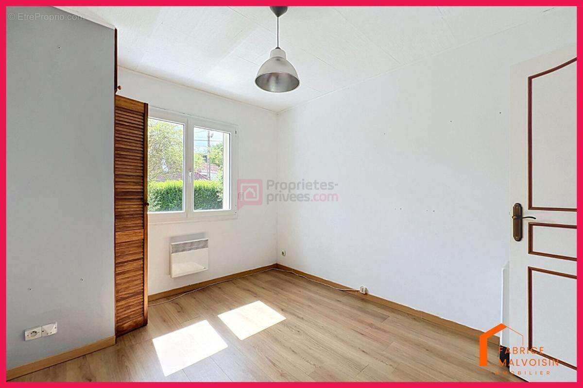 EXCLUSIVITÉ  - Plain-pied individuel au coeur de Beaumérie-Saint-Martin - Opportunité rare - photo 10