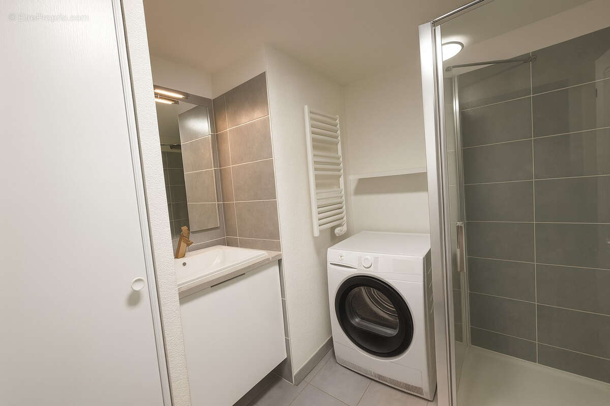 Appartement à CASTELNAU-LE-LEZ