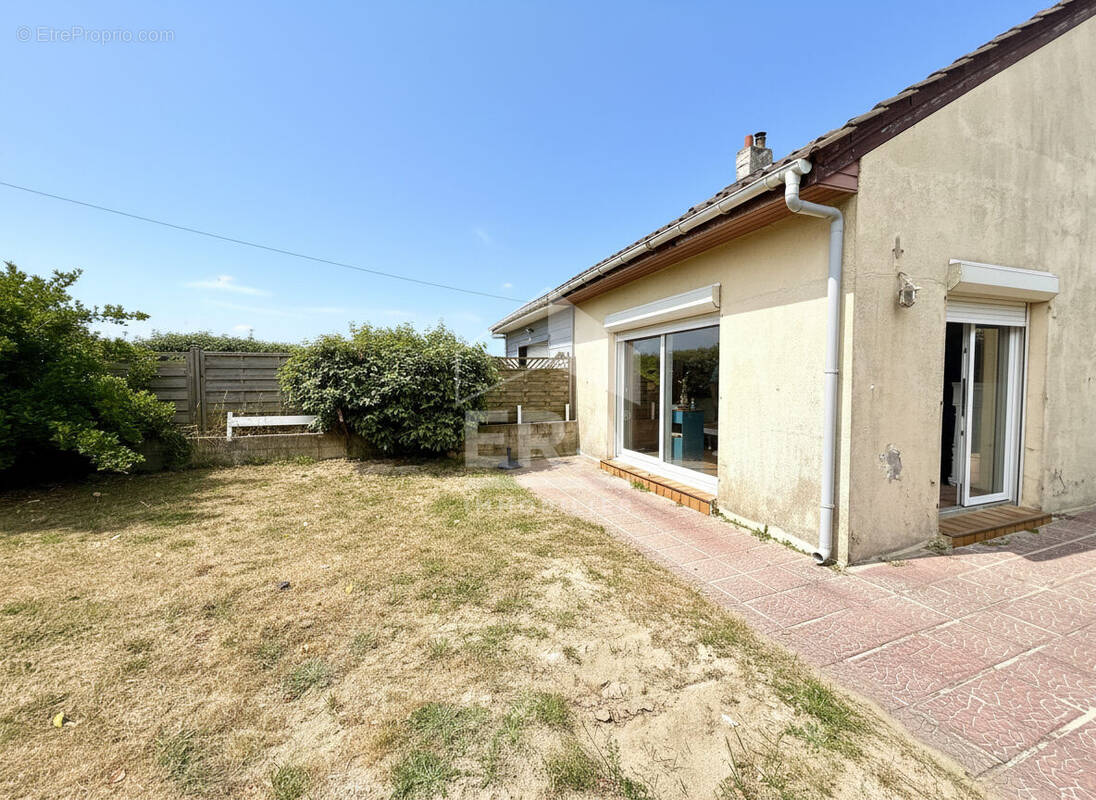 Maison à CAMIERS
