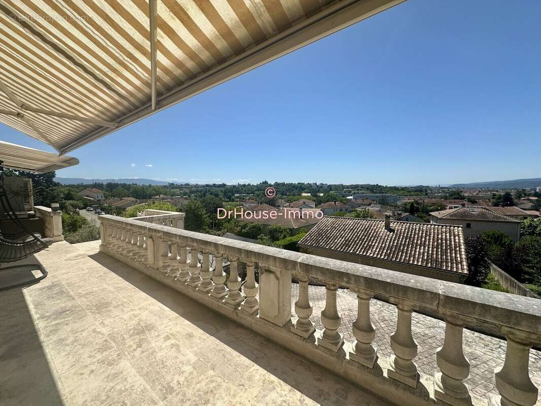 Maison à BOURG-LES-VALENCE