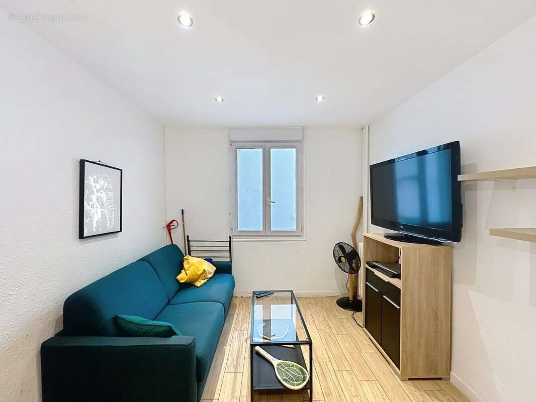 Appartement à MARSEILLE-7E