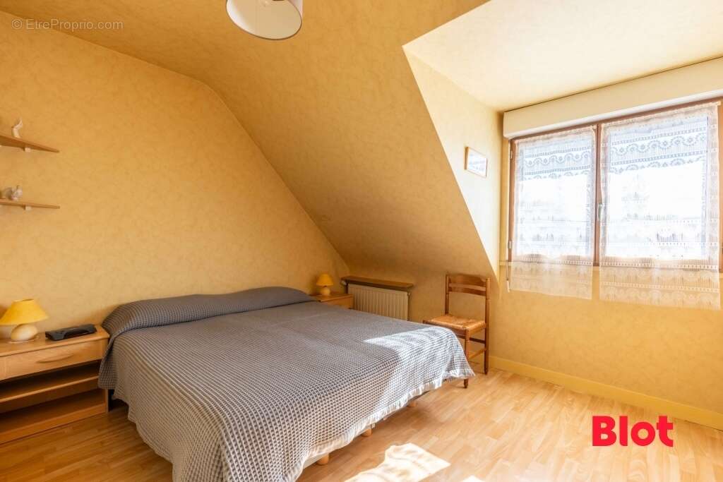 Maison à THORIGNE-FOUILLARD