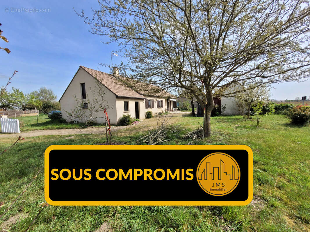 Maison à YZEURE